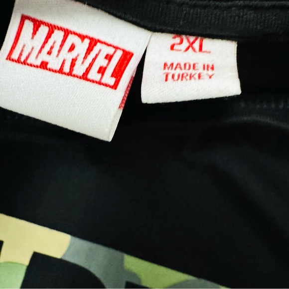 Marvel Black Short Sleeve Tee Classic Crew Neck - Picture 4 of 4
